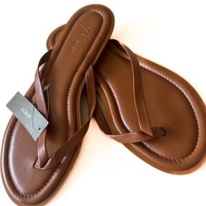 NWT J CREW BROWN LEATHER FLIP FLOP size 9